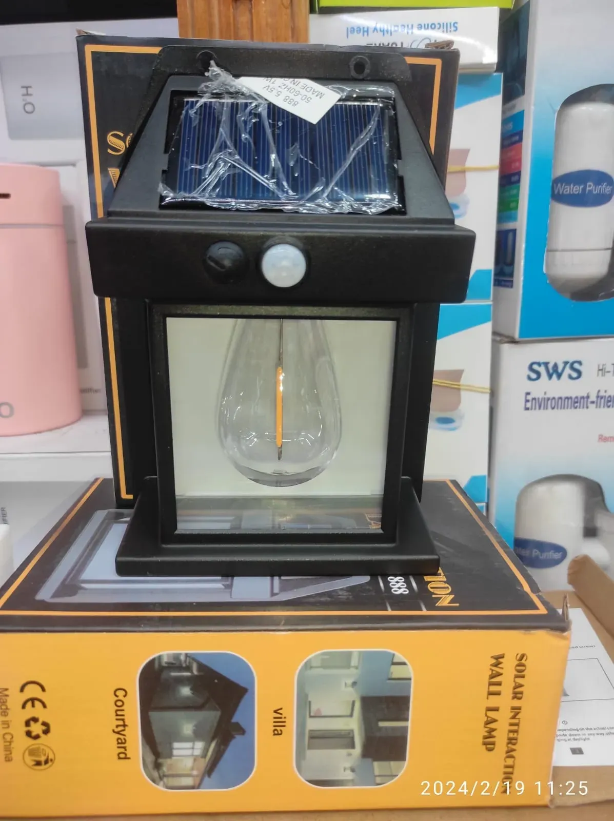 كشاف حائط شمسي LED بإضاءة دافئة